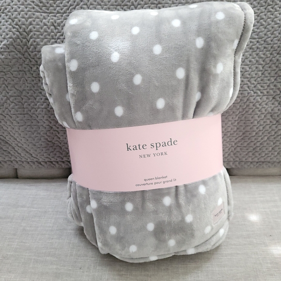 Kate Spade Other - Kate Spade Queen Fleece Blanket White Polka Dot